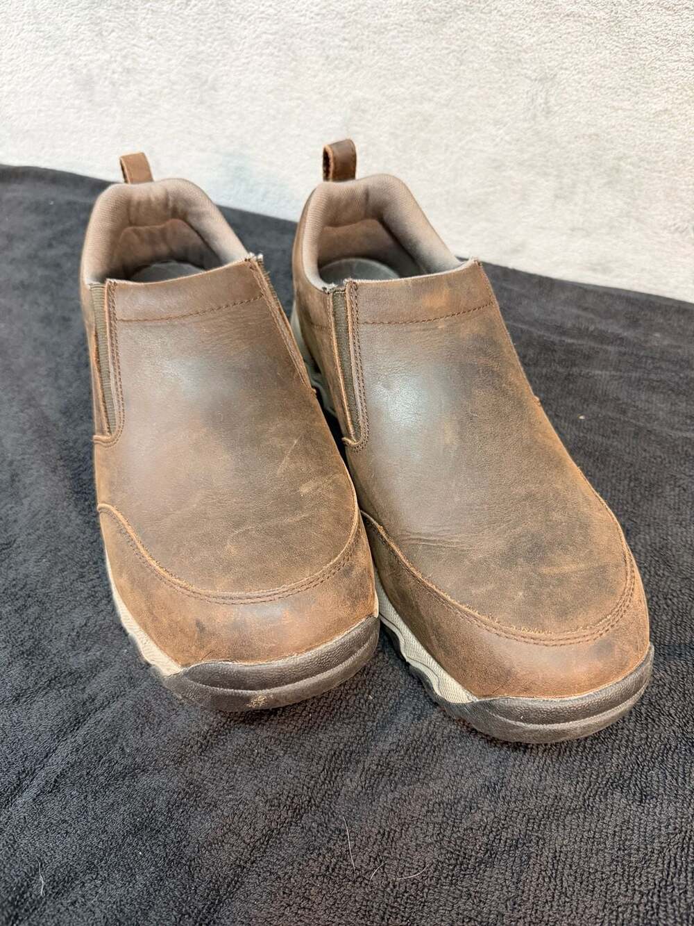 Size 14 Duluth Trading Co. Men's Leather Slip-On Shoes Brown.